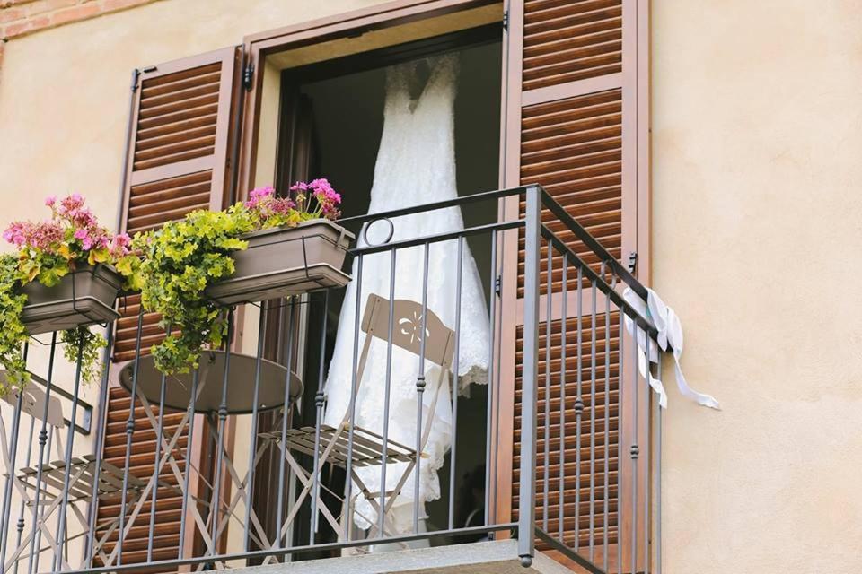 Alta Villa The Countryhouse Adults Only Boutique Bnb Vigliano d'Asti Luaran gambar