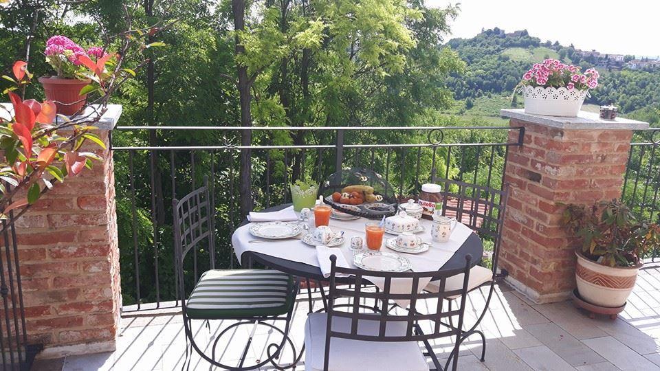 Alta Villa The Countryhouse Adults Only Boutique Bnb Vigliano d'Asti Luaran gambar