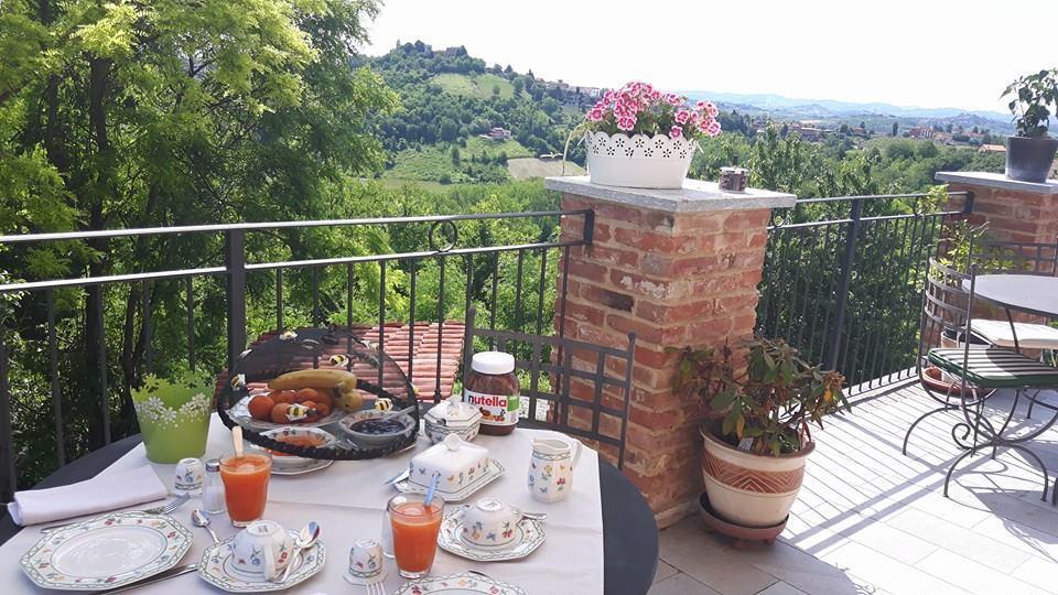 Alta Villa The Countryhouse Adults Only Boutique Bnb Vigliano d'Asti Luaran gambar