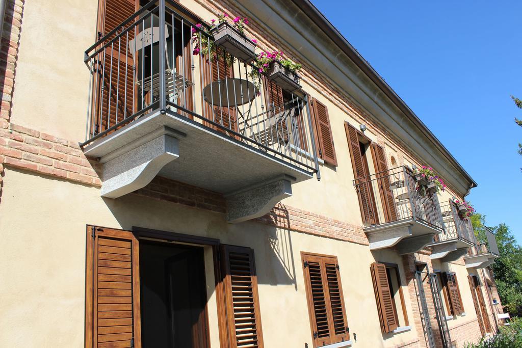 Alta Villa The Countryhouse Adults Only Boutique Bnb Vigliano d'Asti Luaran gambar