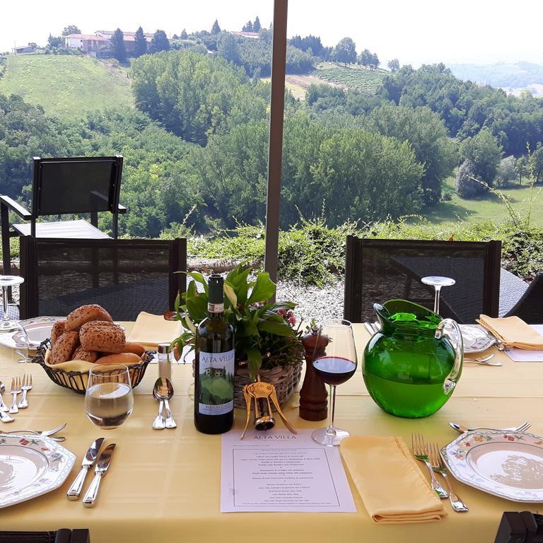 Alta Villa The Countryhouse Adults Only Boutique Bnb Vigliano d'Asti Luaran gambar