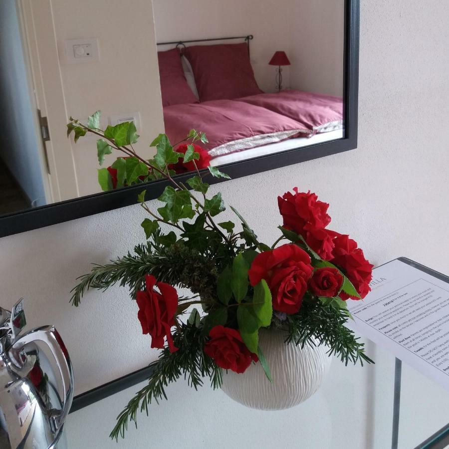 Alta Villa The Countryhouse Adults Only Boutique Bnb Vigliano d'Asti Luaran gambar