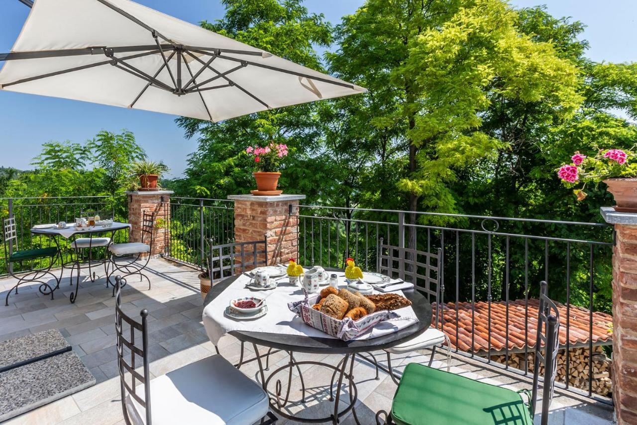 Alta Villa The Countryhouse Adults Only Boutique Bnb Vigliano d'Asti Luaran gambar